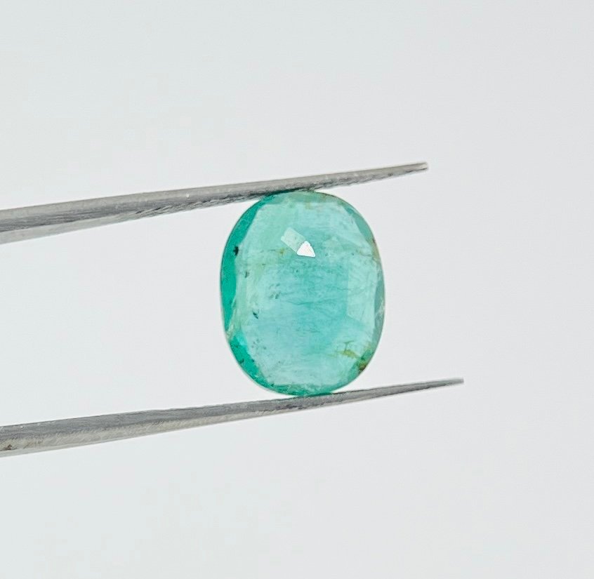 Green Emerald · 3.45 ct view 4