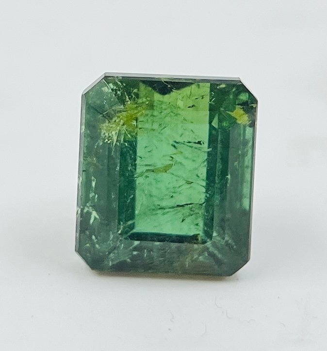 Green Tourmaline · 8.38 ct view 4