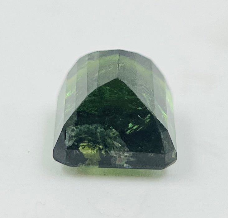 Green Tourmaline · 8.38 ct view 5