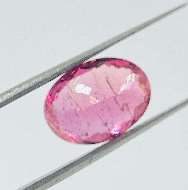Pink-Violet Tourmaline · 3.55 ct view 3